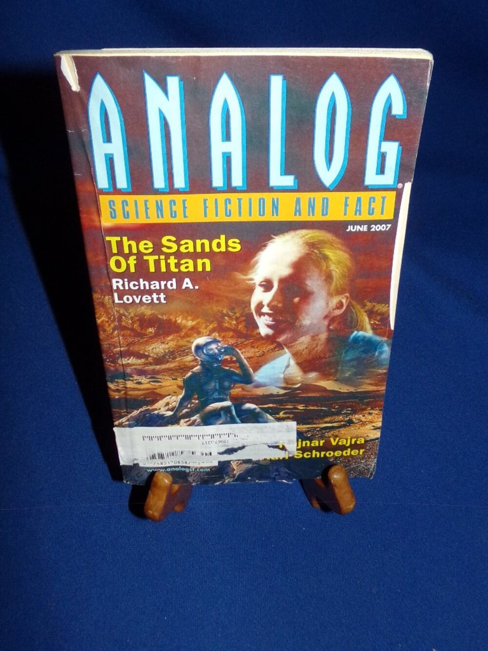 Vintage Analog Magazine: Science Fiction and Fact - June 2007